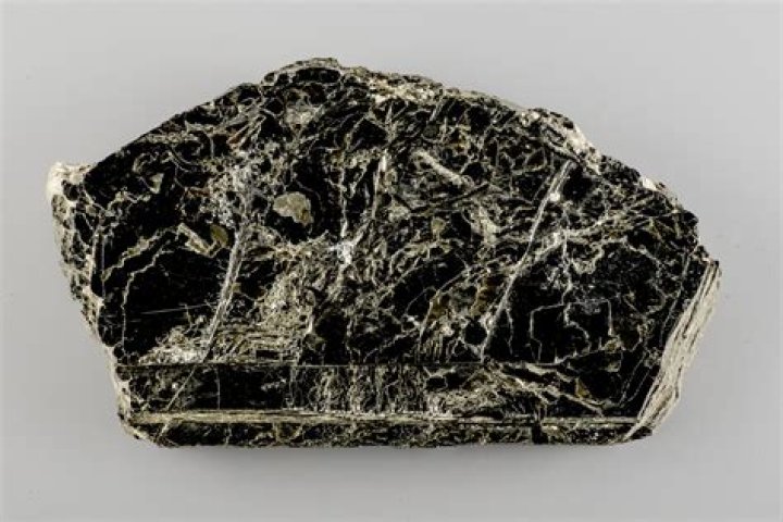 Can biotite be white?
