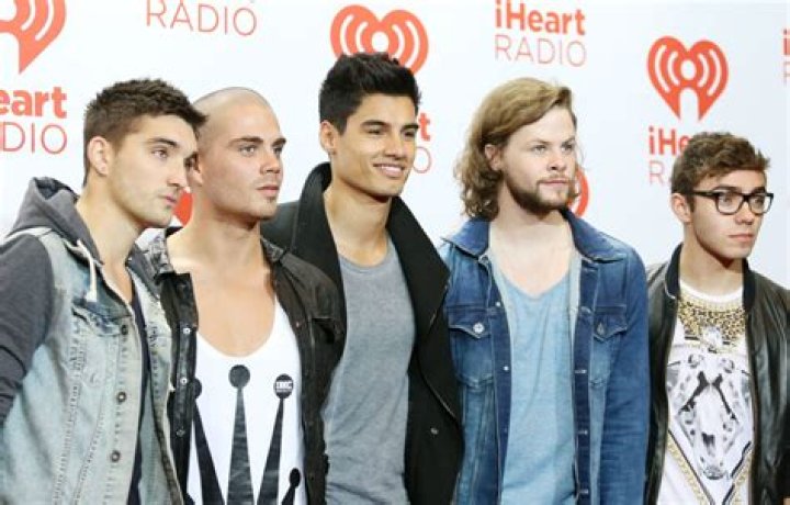 Did all time low break up?