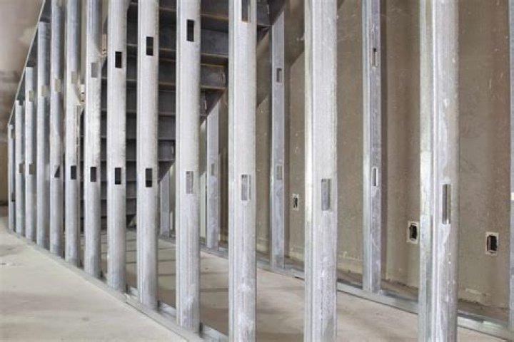 Do ceilings have studs?