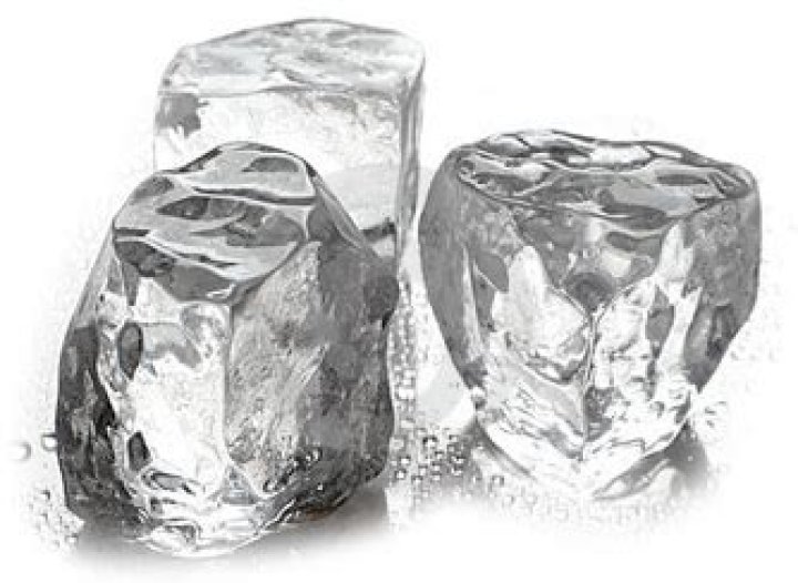 Do ice cubes sharpen disposal blades?