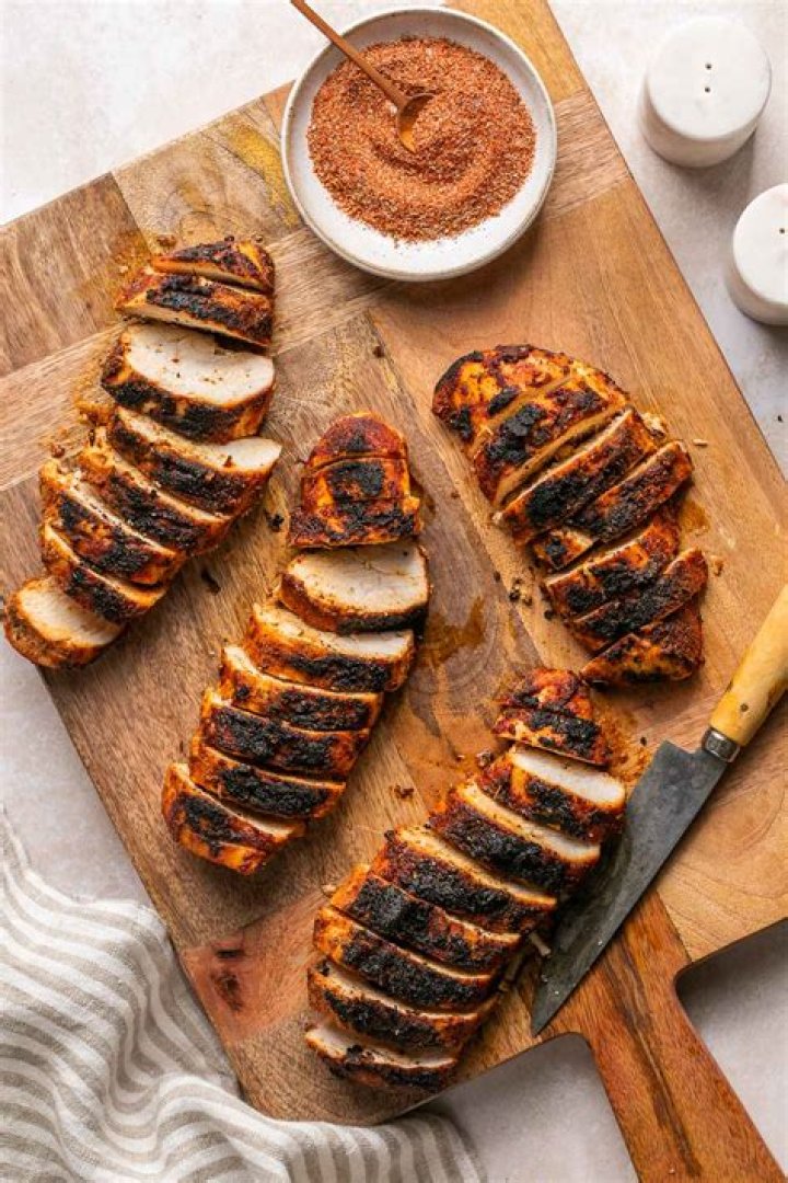 Does blackened chicken taste burnt?