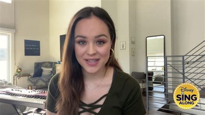 Does hayley orrantia sing?