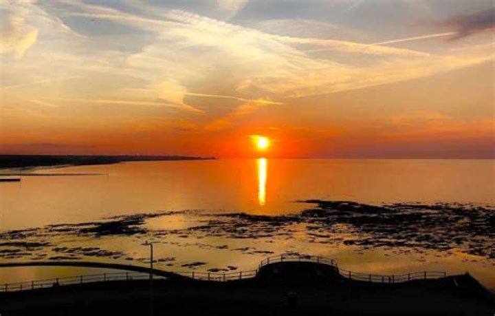 Does minnis bay get busy?