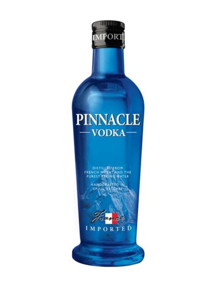 Does pinnacle vodka have carbs?