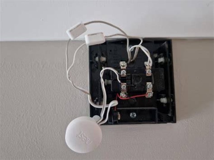How do I wire my nest to Hello?