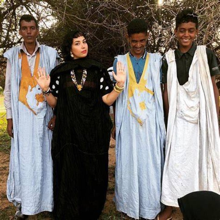 How do mauritania dress?