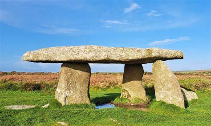 How old are menhirs?