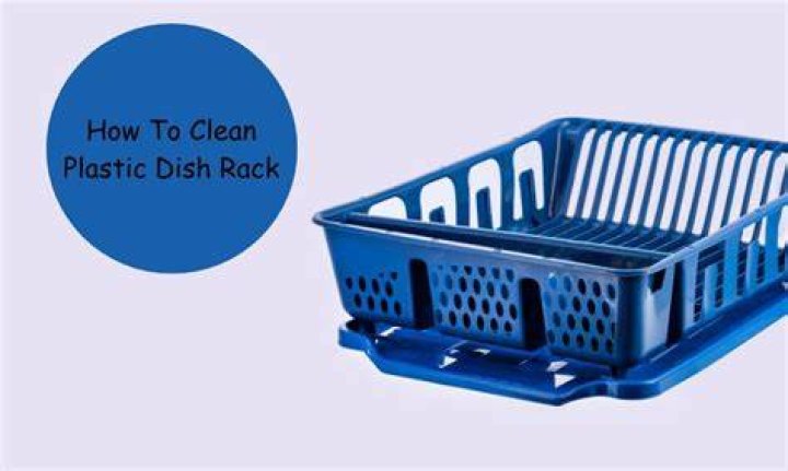 How to clean plastic dish drainer?