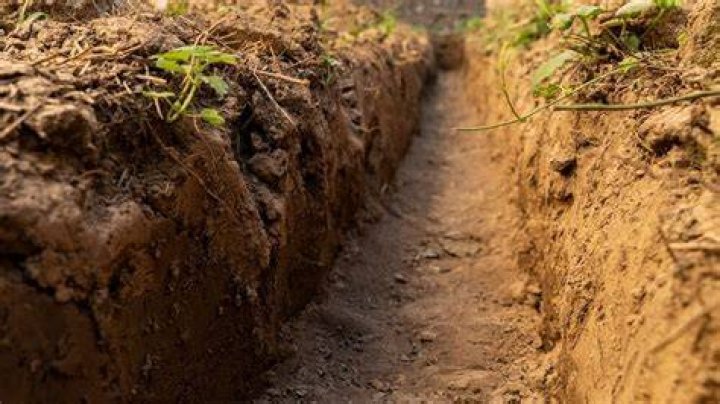 How to make drainable soil?