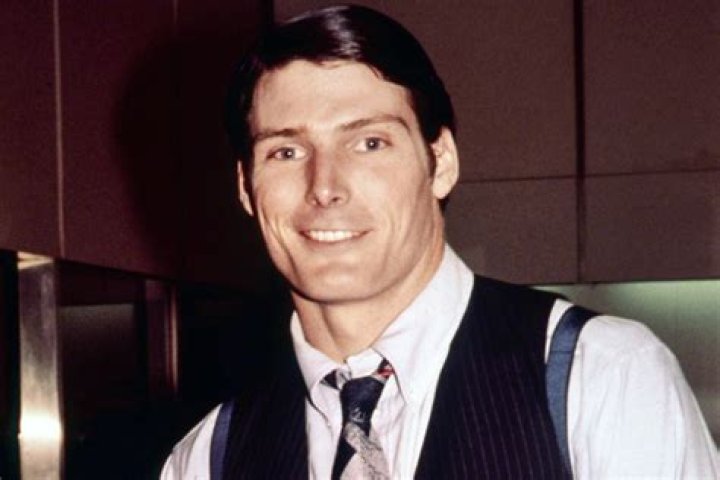 Is christopher reeves still alive?