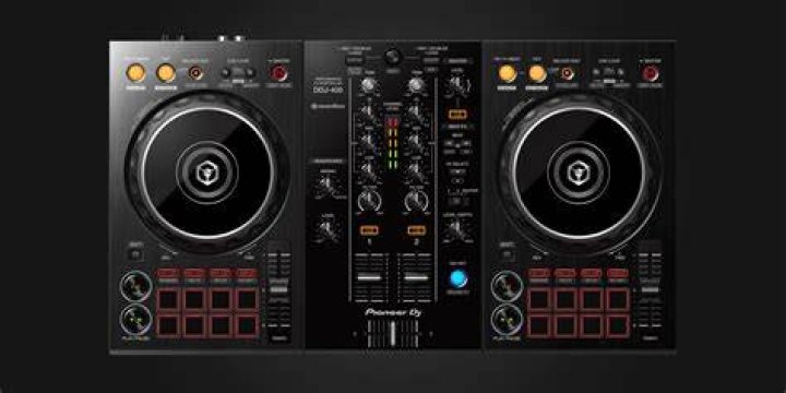 Is ddj 400 compatible with serato?