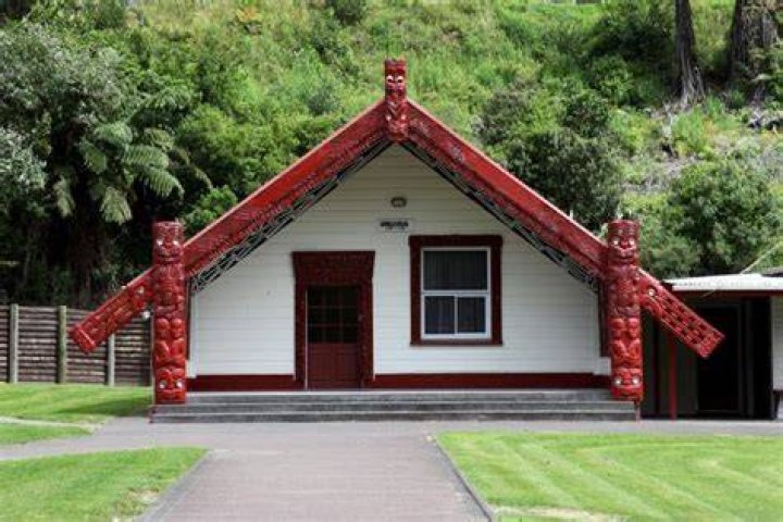 Is ngati pikiao a hapu?