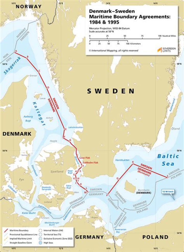 Is there a border between Denmark and Sweden?
