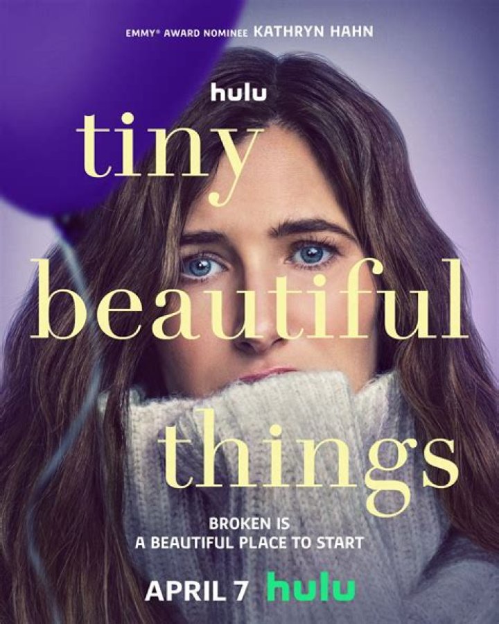 On tiny pretty things who killed cassie?