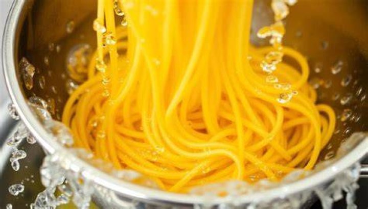 Should i rinse spaghetti after draining?