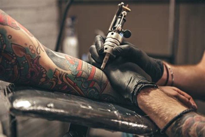 Should my tattoo itch?