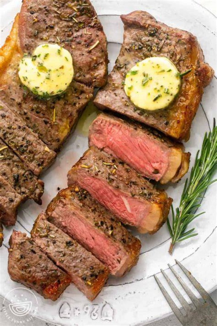 What is tip sirloin steak?