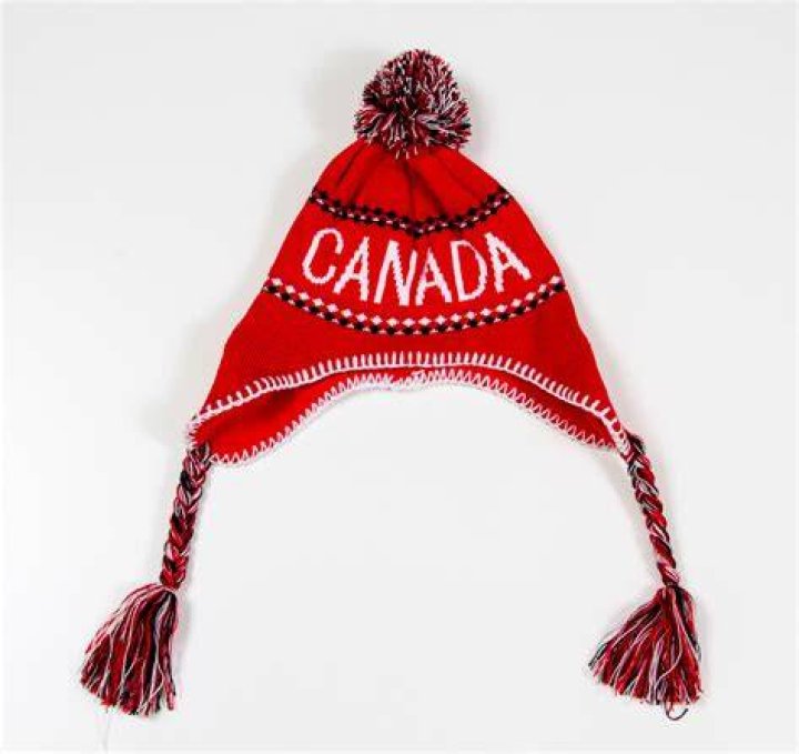 What is tuque in canada?