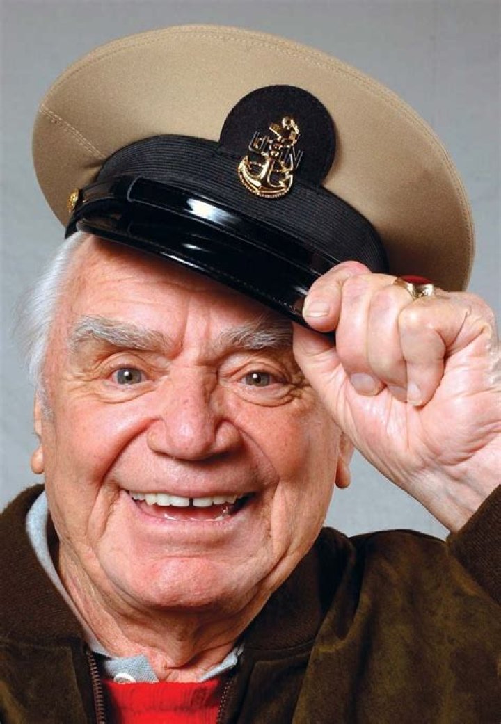 When did ernest borgnine died?