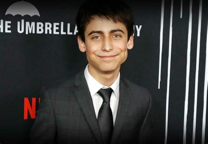 When was aidan gallagher born?