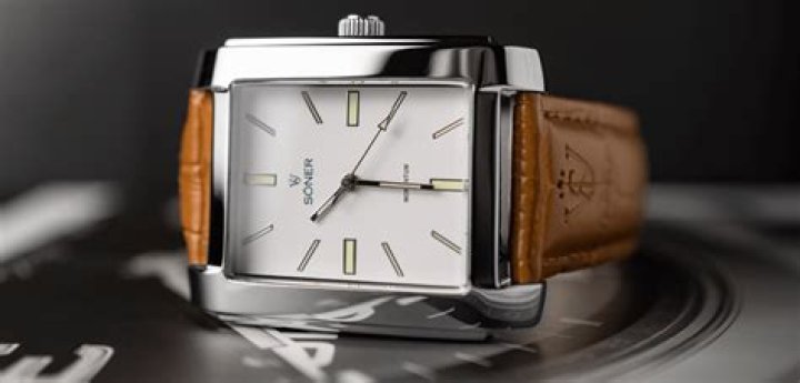 Who makes rectangular watches?