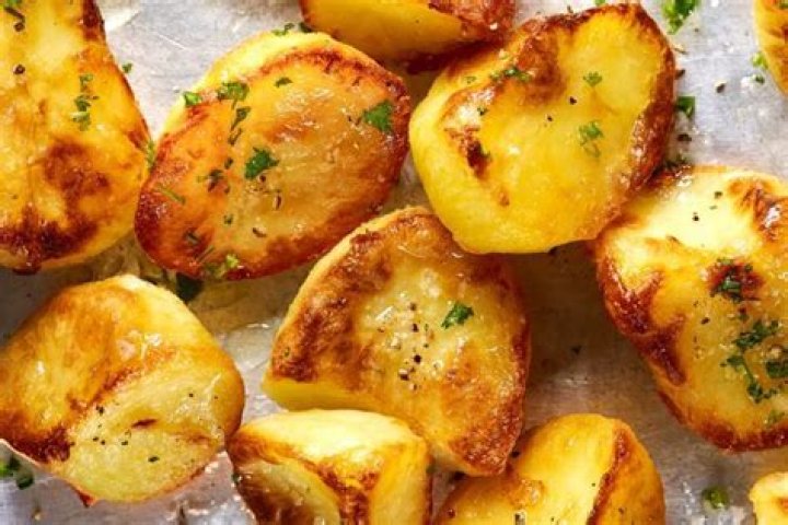 Why are chips crispier than boiled potatoes?