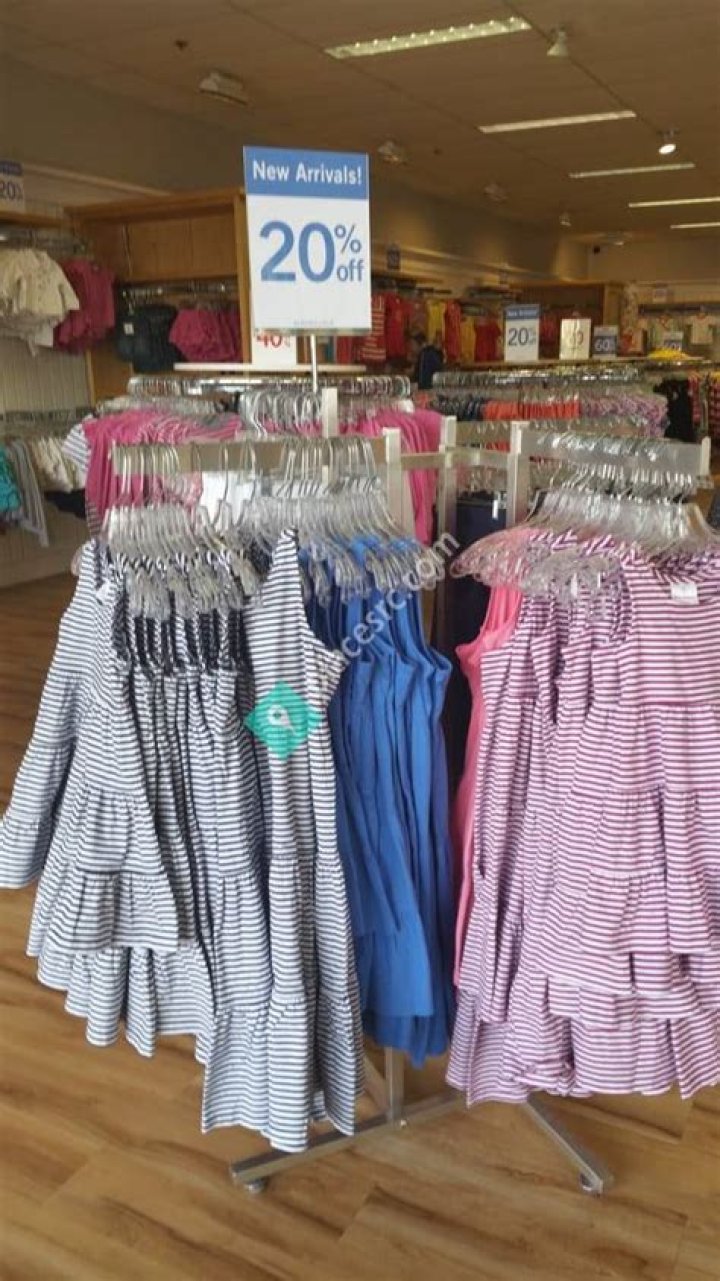 Why are Hanna Andersson stores closed?