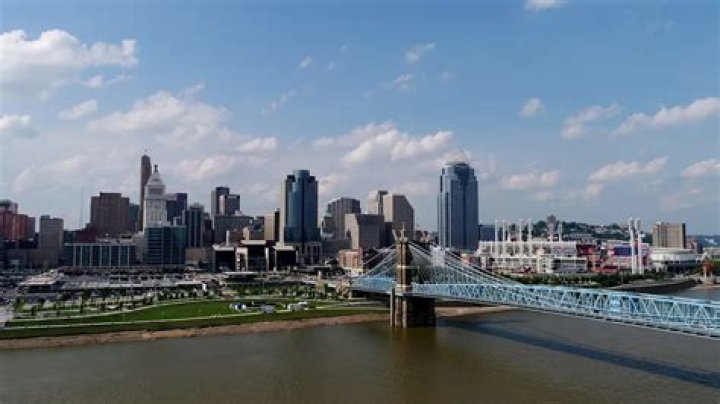 Why do cincinnatians say please?