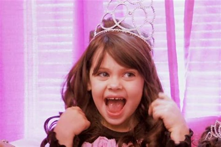 Why toddlers and tiaras is wrong?