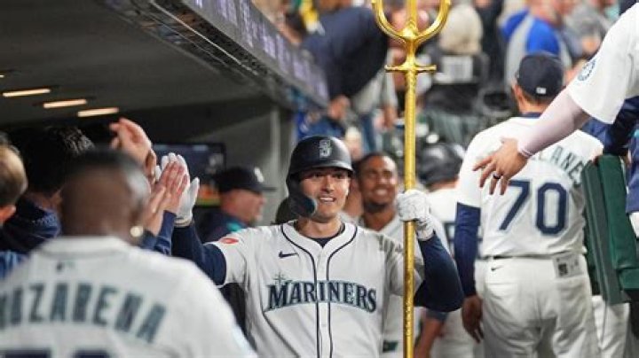 Will mariners allow fans?
