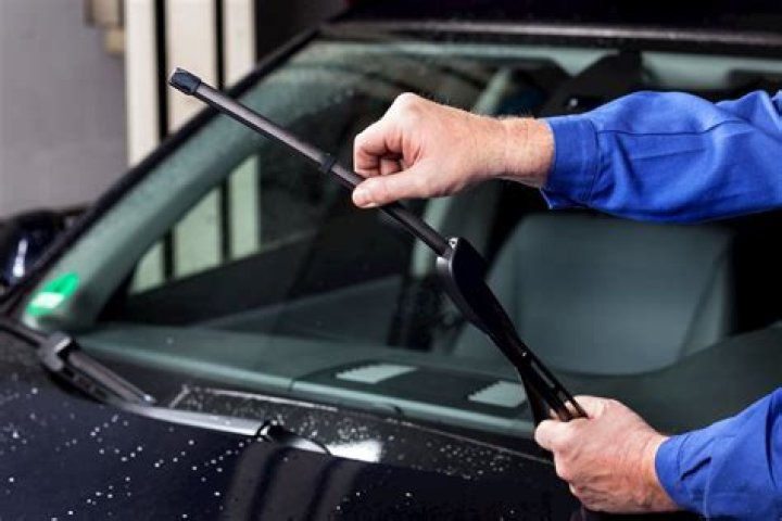 Will rear wiper fail mot?