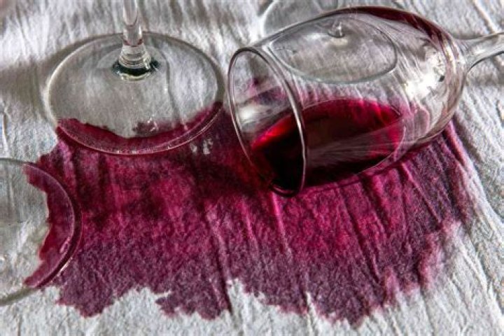 Will red wine stain leather?